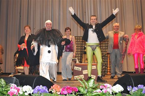 Guarda le foto della galleria 'Festa della Canzonetta e del Teatro Dialettale di Pietrasanta (1° serata)'