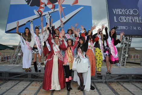 Guarda le foto della galleria 'Angela Rigoni è la nuova Miss Carnevali d'Italia'