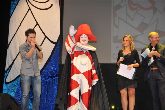 Guarda le foto della galleria 'Presentazione dei bozzetti del Carnevale 2011'