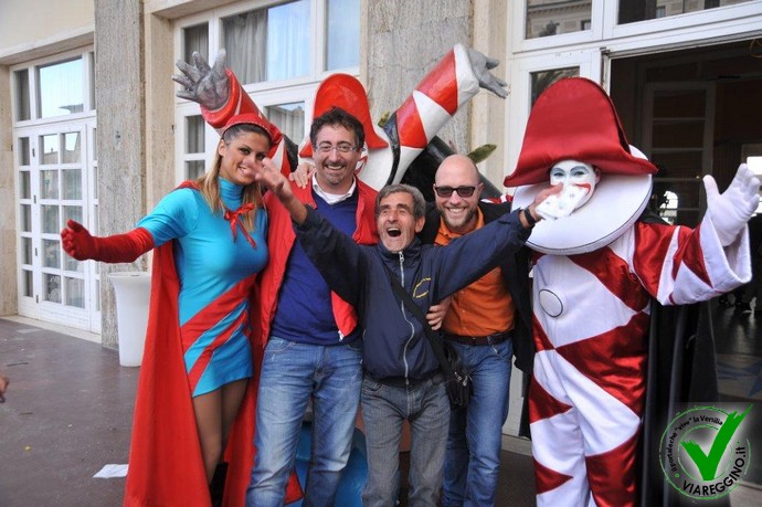 Guarda le foto della galleria 'Carnevale di Viareggio 2014, tutti i BOZZETTI di carri e mascherate'