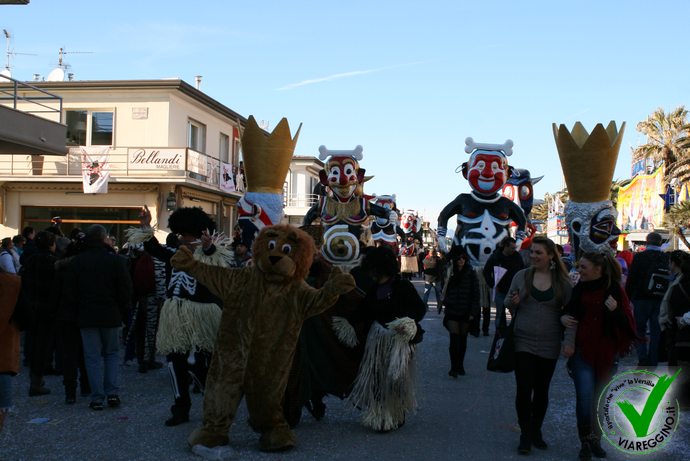 Ingrandisci la foto