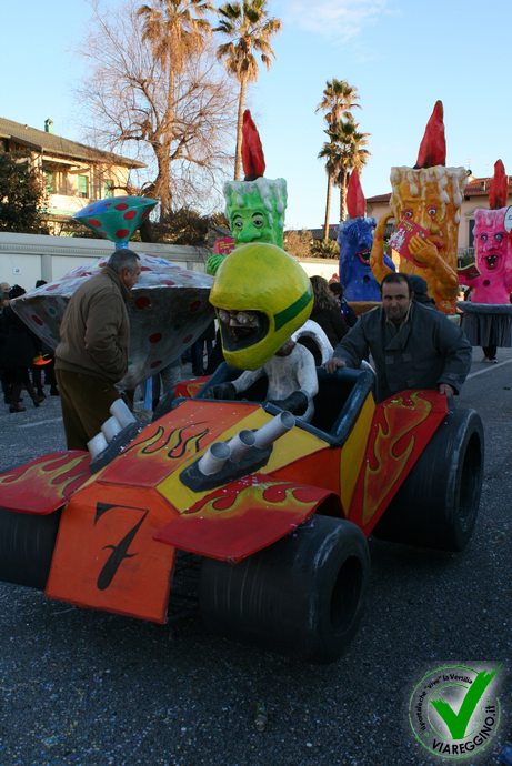 Ingrandisci la foto