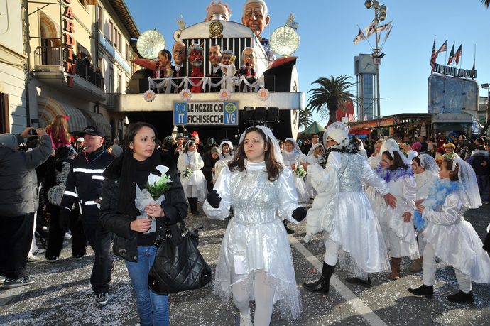 Ingrandisci la foto