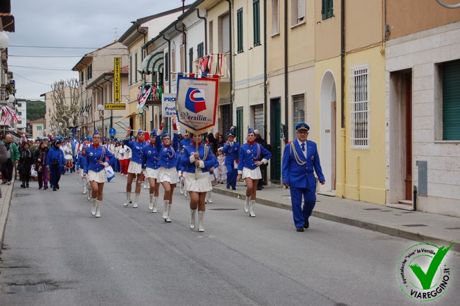 Ingrandisci la foto