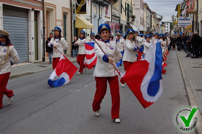 Ingrandisci la foto