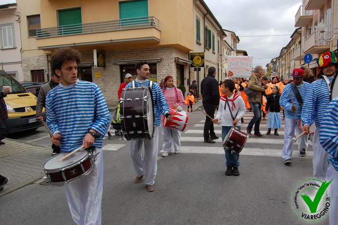 Ingrandisci la foto