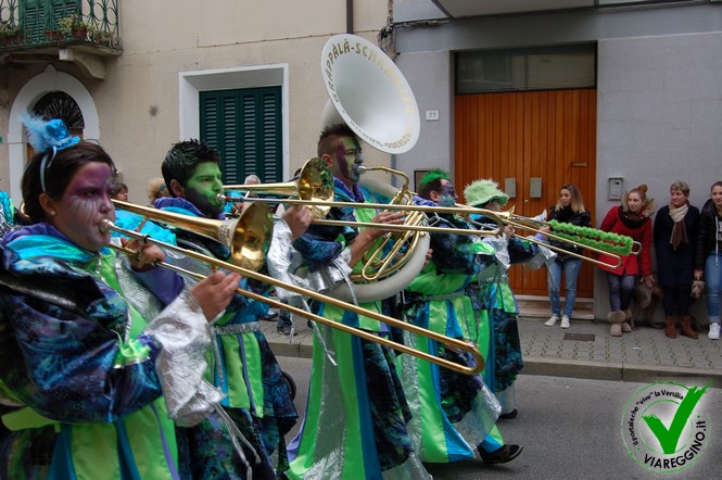 Ingrandisci la foto