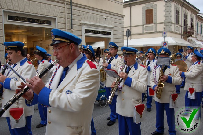 Ingrandisci la foto