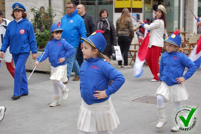 Ingrandisci la foto