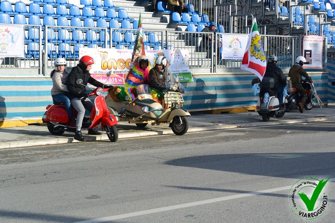 Ingrandisci la foto