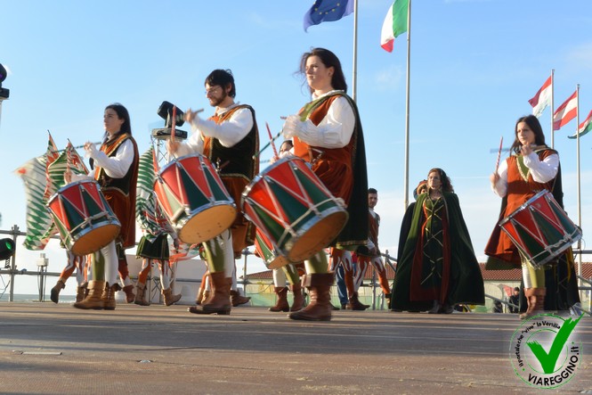 Ingrandisci la foto