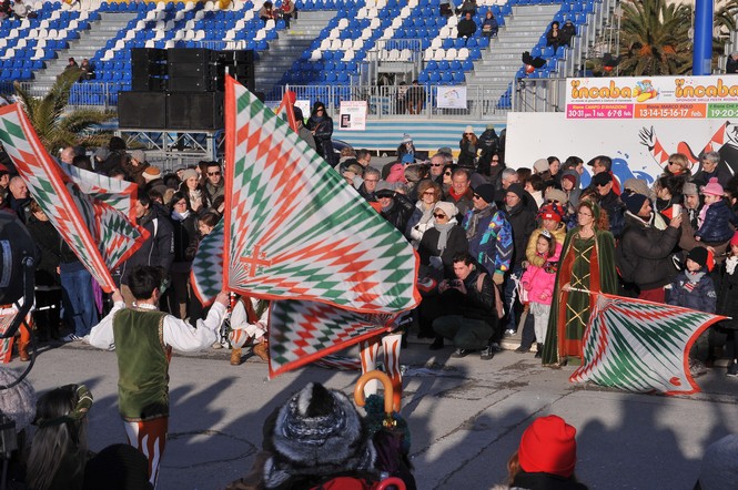 Ingrandisci la foto