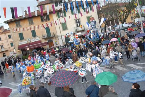 Ingrandisci la foto